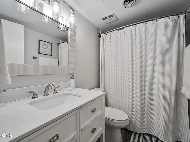 4600 N 68th St #330 — Photo 17