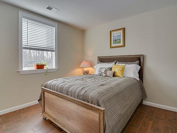 5th image of 2080 Tallyho Dr