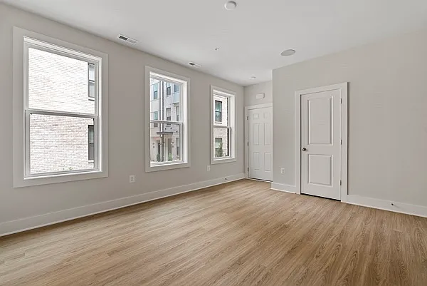 1509 Moore St — Photo 12