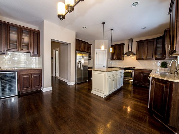 3rd image of 6018 Heather Bluff Dr