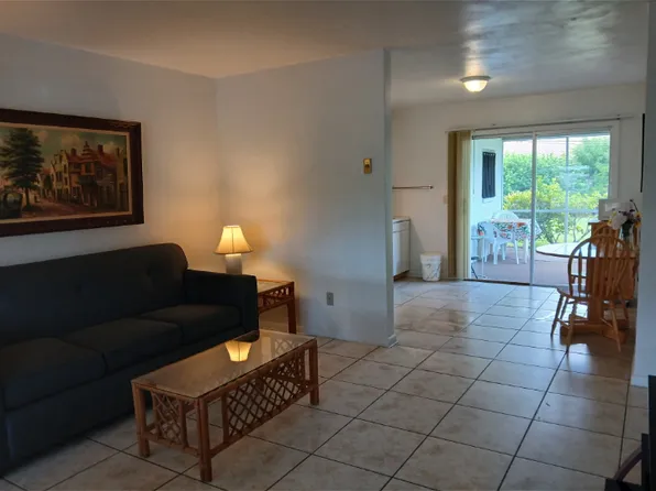4635 SE 5th Pl, Cape Coral, FL 33904