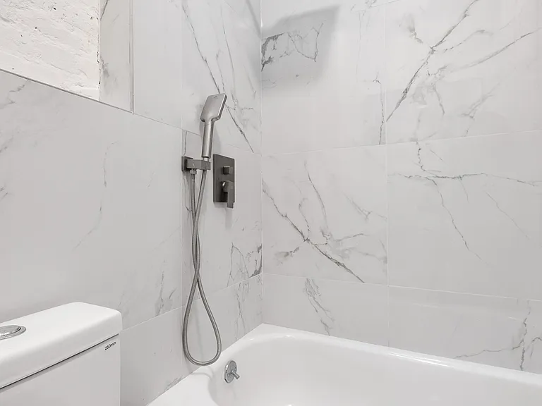 75 Bainbridge St #4B — Photo 18