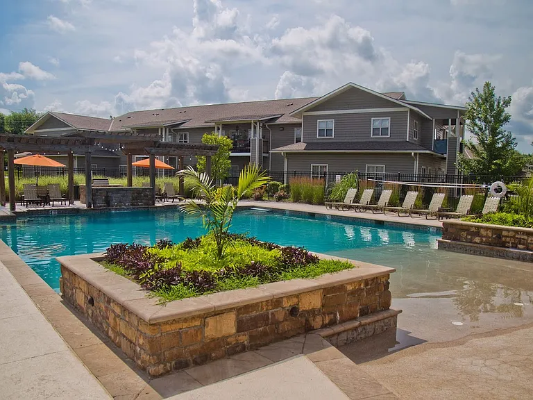 The Manor Homes of Eagle Glen — Photo 15