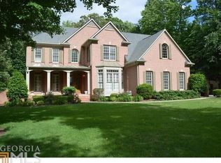 220 Turnberry Cir, Fayetteville, GA 30215