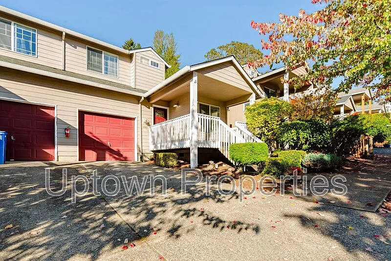 3 bed, 2.5 bath, 1125 sqft, $2,295 — Photo 2