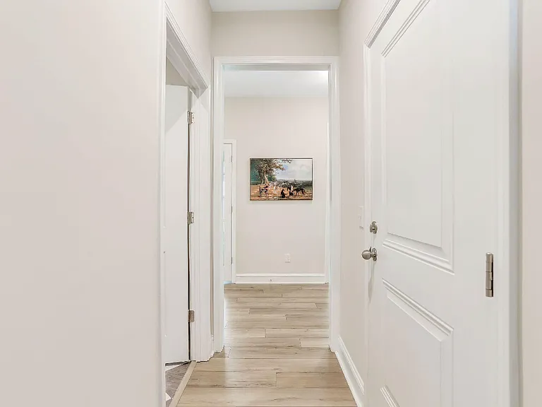 72 McRorrie Dr — Photo 30