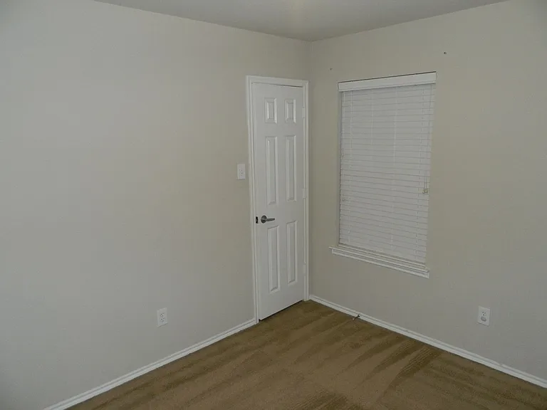 108 Pagoda Dr — Photo 8