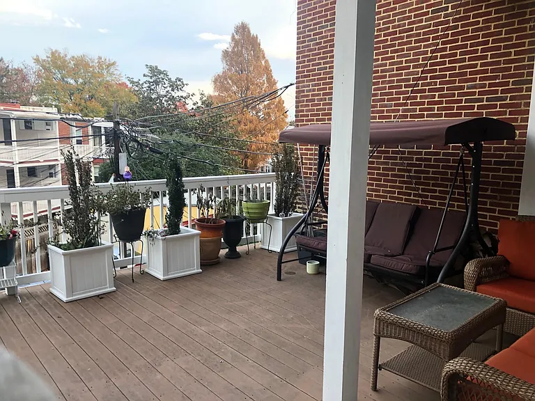2017 Kalorama Rd NW #2 — Photo 17