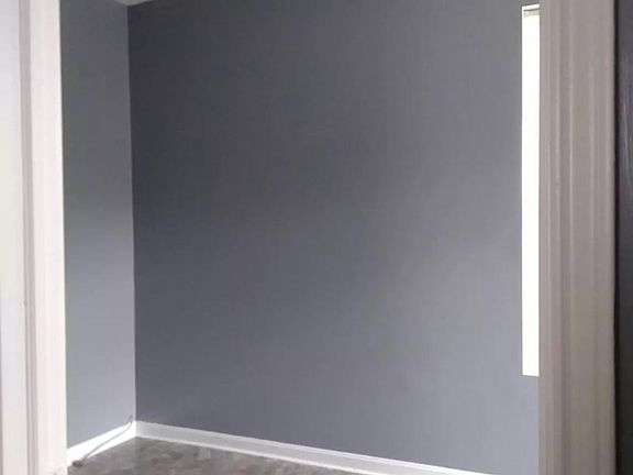 4th image of 6231 S Loomis Blvd #1
