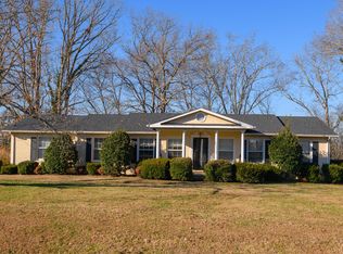 360 Riverbend Rd, Shelbyville, TN 37160