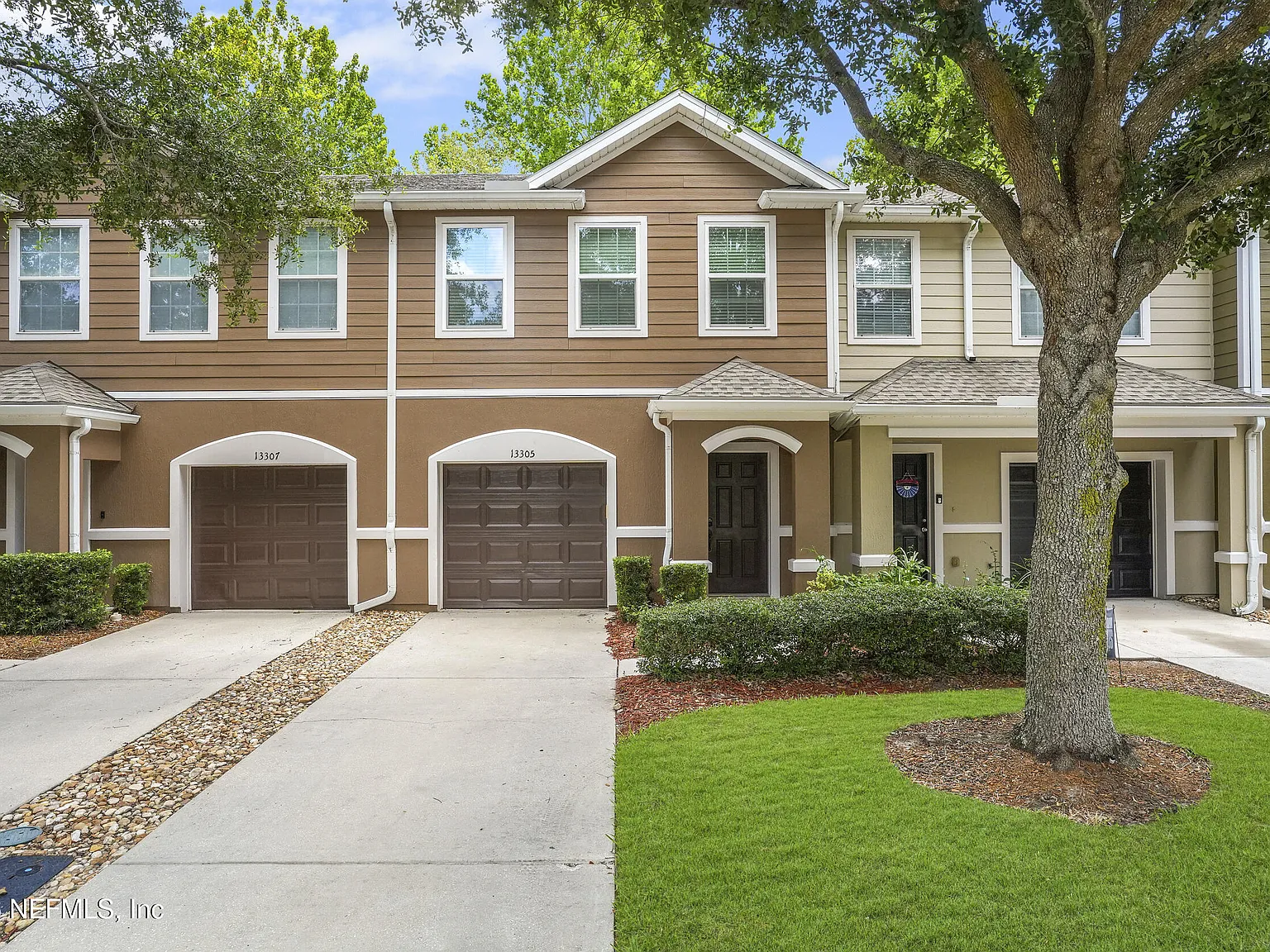 3 bed, 2.5 bath, 1614 sqft, $1,975 — Photo 1