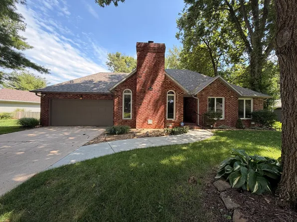 2157 E Cherryvale St, Springfield, MO 65804