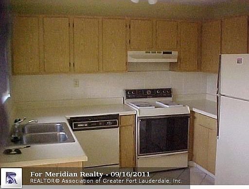 2nd image of 255 City View Dr #255