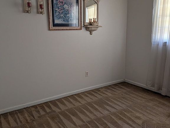 2nd image of 120 King Dr