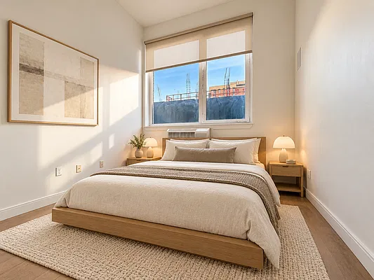Bedroom, photo 1