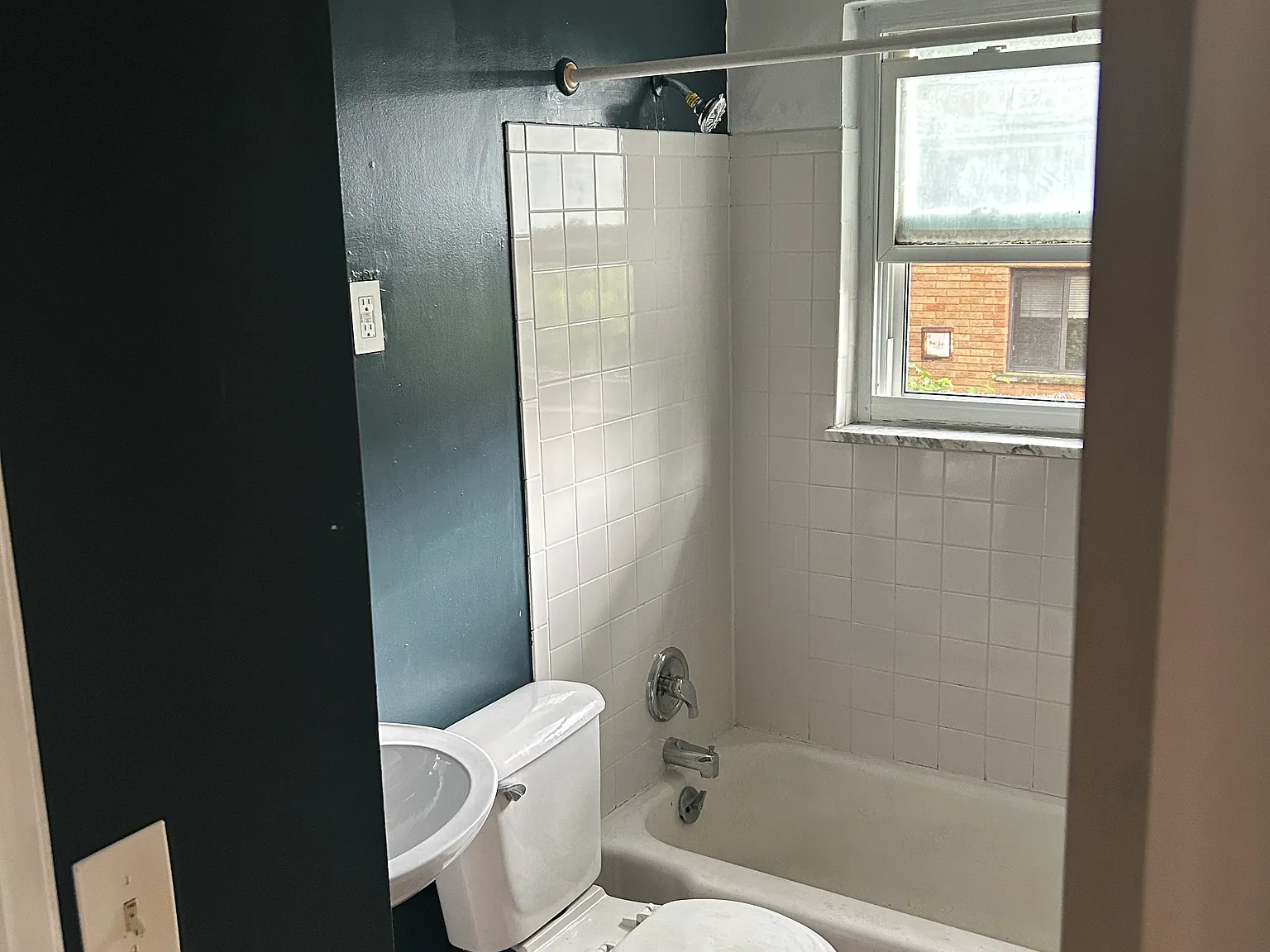 1 bed, 700 sqft, $800 — Photo 2