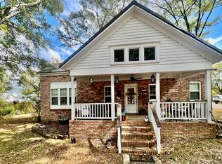 1006 Walnut St, Sulligent, AL 35586