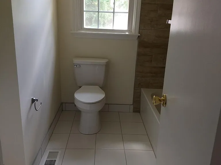 1112 Ardmore Dr — Photo 9