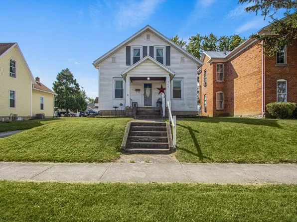 305 E Pearl St, Wapakoneta, OH 45895