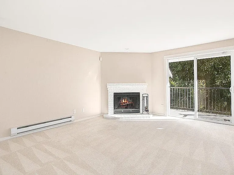 11303 NE 128th St #B302 — Photo 2