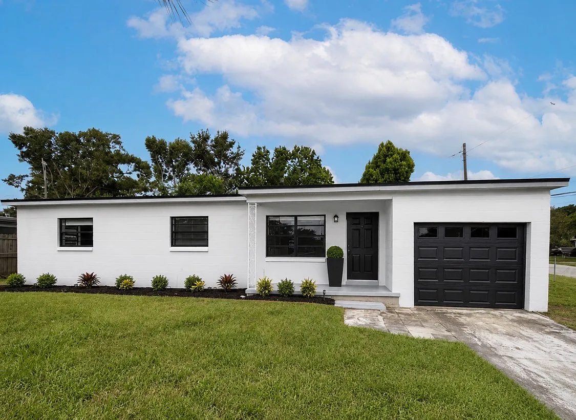 S Solandra Dr, Orlando — Photo 1