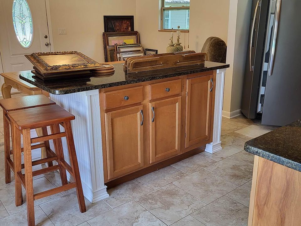 2nd image of 265 Branscomb Rd #1