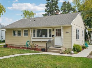 4020 S Alexander Ave, Saint Francis, WI 53235