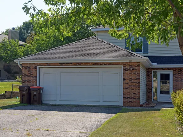6781 Sherwood Rd, Woodbury, MN 55125