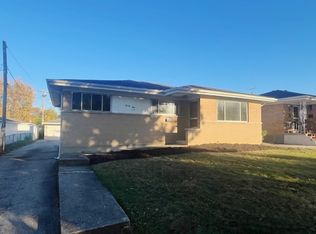23 N 2nd Ave, Villa Park, IL 60181