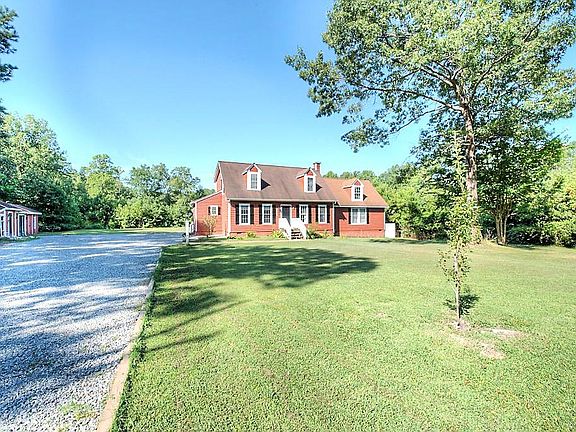 3rd image of 5661 Country Woods Dr