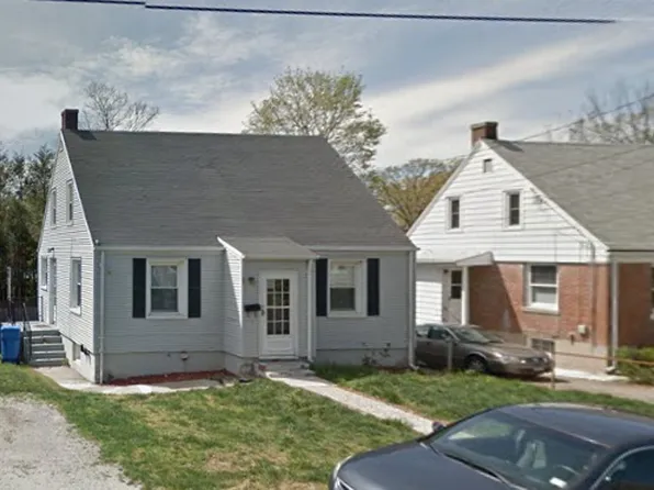 39 Houston St, Waterbury, CT 06704