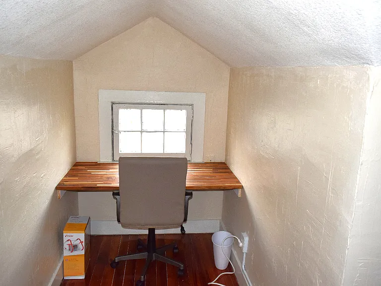 1006 Thompson Pl #2 — Photo 9
