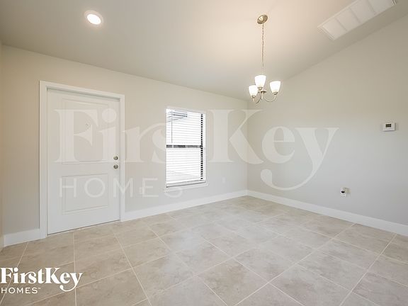 4th image of 915 Plumosa Ave