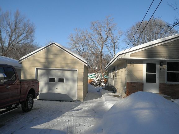 2nd image of 173 Iris St