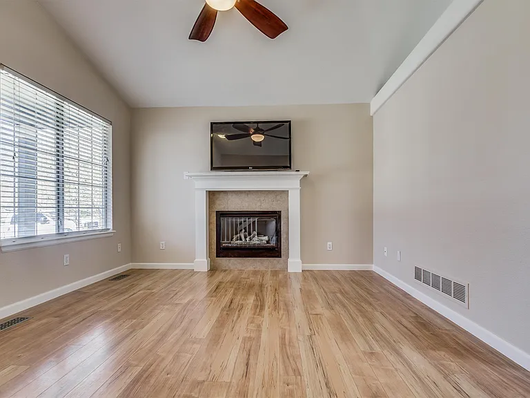 8708 Greengrass Way — Photo 10