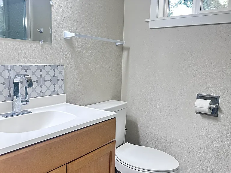 210 Meadow Lake Dr — Photo 7