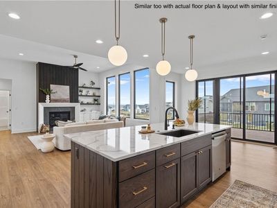 5023 160th St, Urbandale, IA, 50323