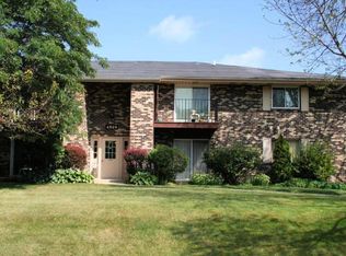 4909 Scotts Way, Racine, WI 53402