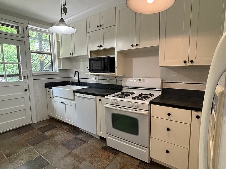 820 Pennsylvania Ave #1N — Photo 10