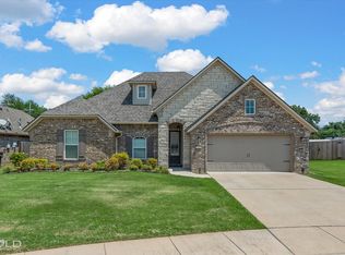 104 Chatham Pl, Bossier City, LA 71112