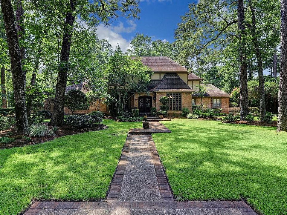 1st image of 2303 Lake Gardens Dr