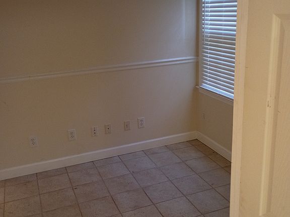 5th image of 4010 Lindley Cir #1
