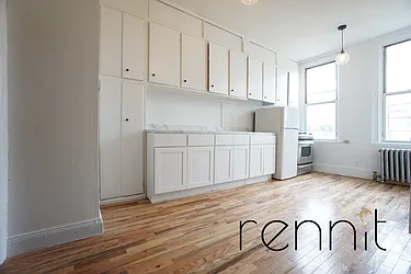 Rented by Rennit Inc.