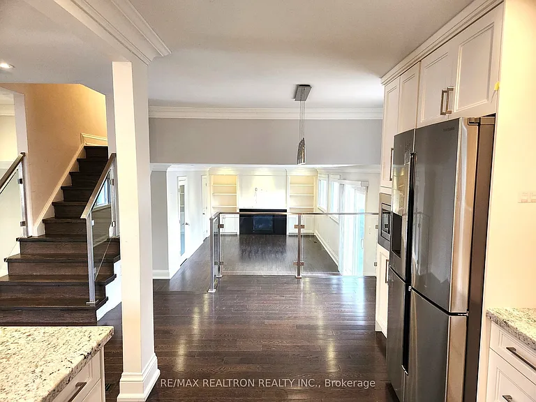 207 Bayview Fairways Dr — Photo 6