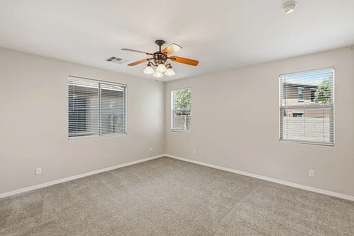 3 bed, 2.5 bath, 1684 sqft, $2,245 — Photo 3