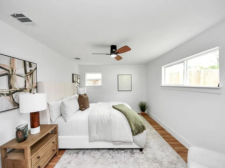 6249 Locke Ln — Photo 43