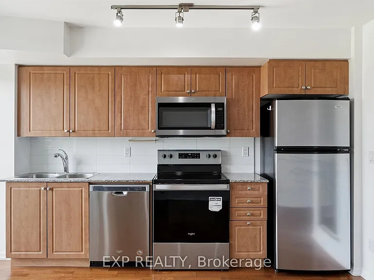 209 Fort York Blvd #667 — Photo 10