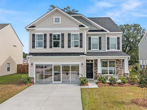 These photos are representative of this floor plan, but all options may not be available in every co