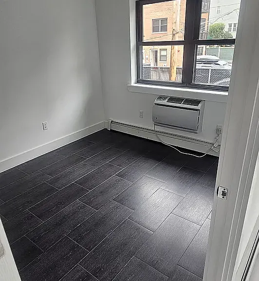 8105 57th Ave #1 — Photo 3