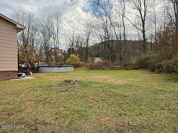 4th image of 910 2nd St